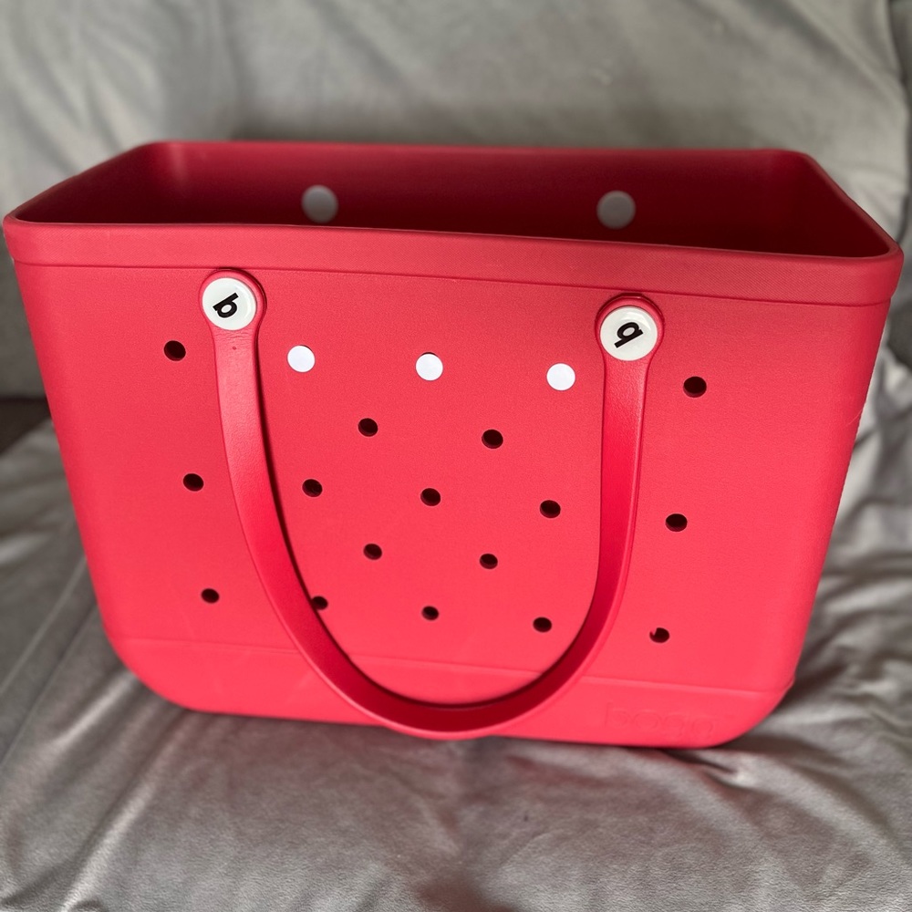 Original red bogg bag